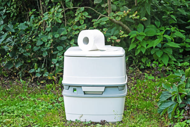 Best Luxury portable toilet rental  in Macom, IL